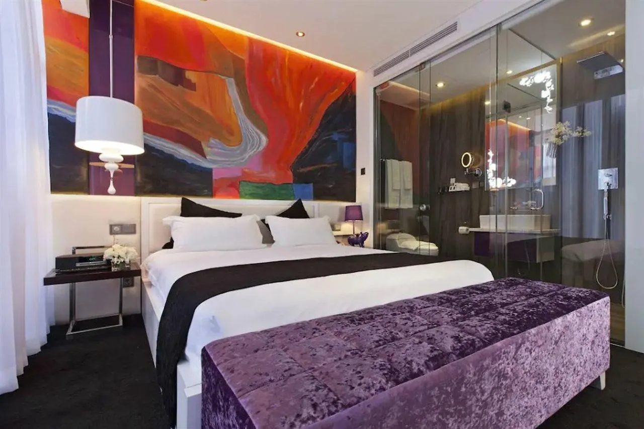 Signature Boutique Hotel Ho Chi Minh City