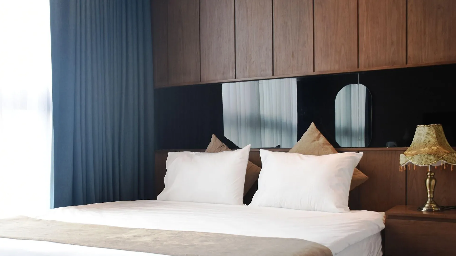 Signature Boutique Hotel Ho Chi Minh City 3*,