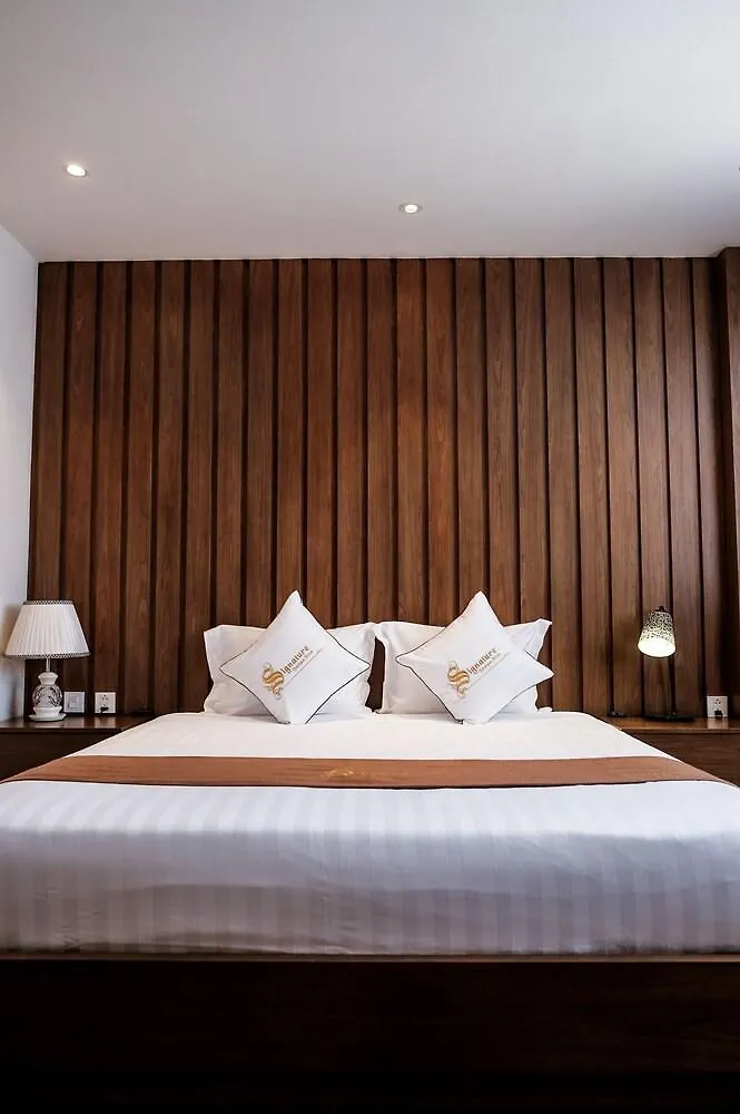 ***  Signature Boutique Hotel Ho Chi Minh City Vietnam