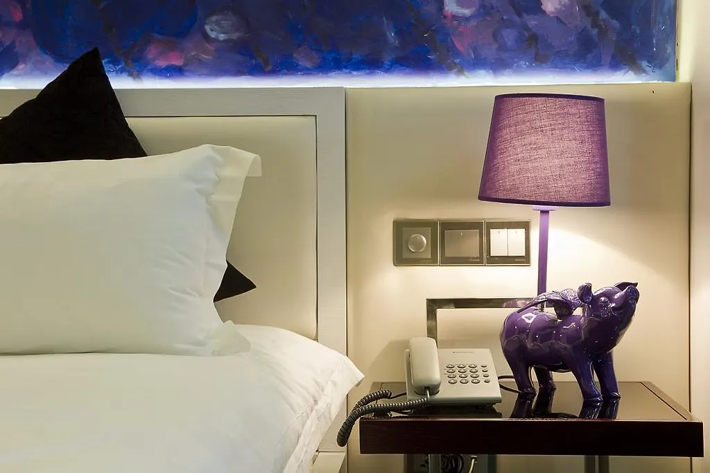Signature Boutique Hotel Ho Chi Minh City 3*,